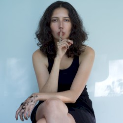 Cover of Naturaleza by Maria Usbeck